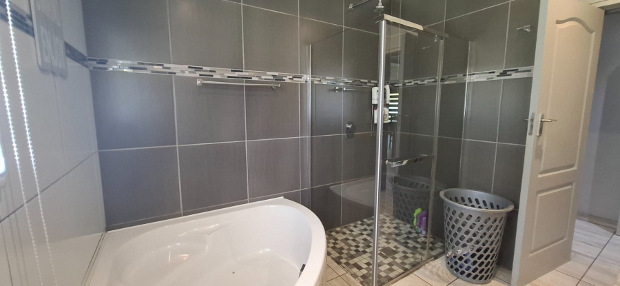 3 Bedroom Property for Sale in Vaalpark Free State